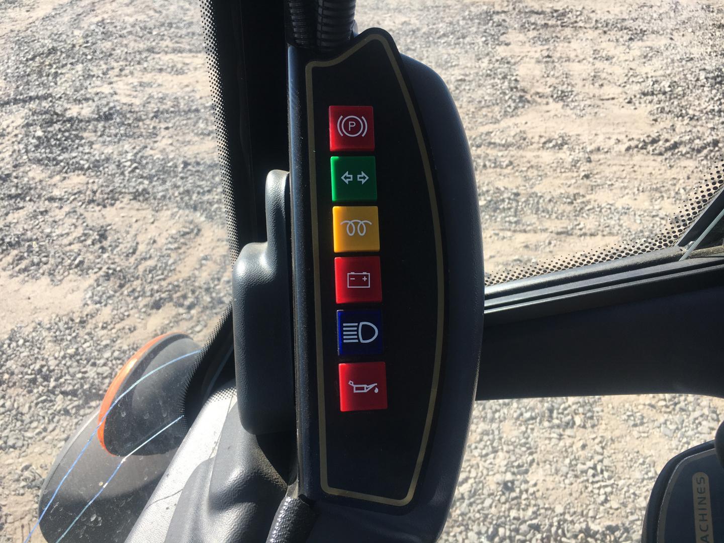 ./imagenes/INVOICE/2019/16872/BARREDORA TENNANT GREEN MACHINE (26).JPG